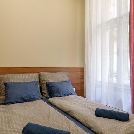 Central City Apt In The Jewish Quarter With Free Parking Budapest Luaran gambar