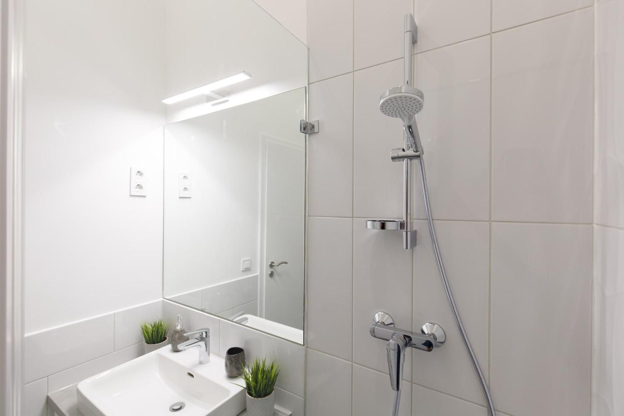 Central City Apt In The Jewish Quarter With Free Parking Budapest Luaran gambar