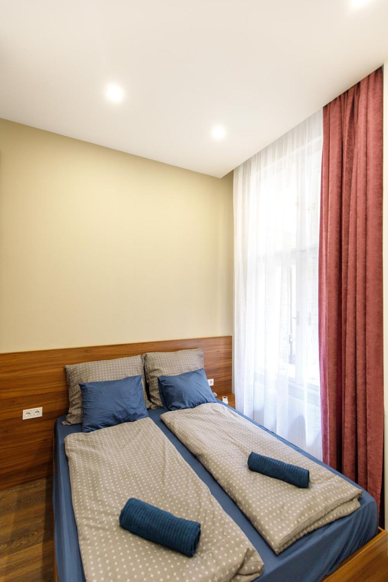 Central City Apt In The Jewish Quarter With Free Parking Budapest Luaran gambar
