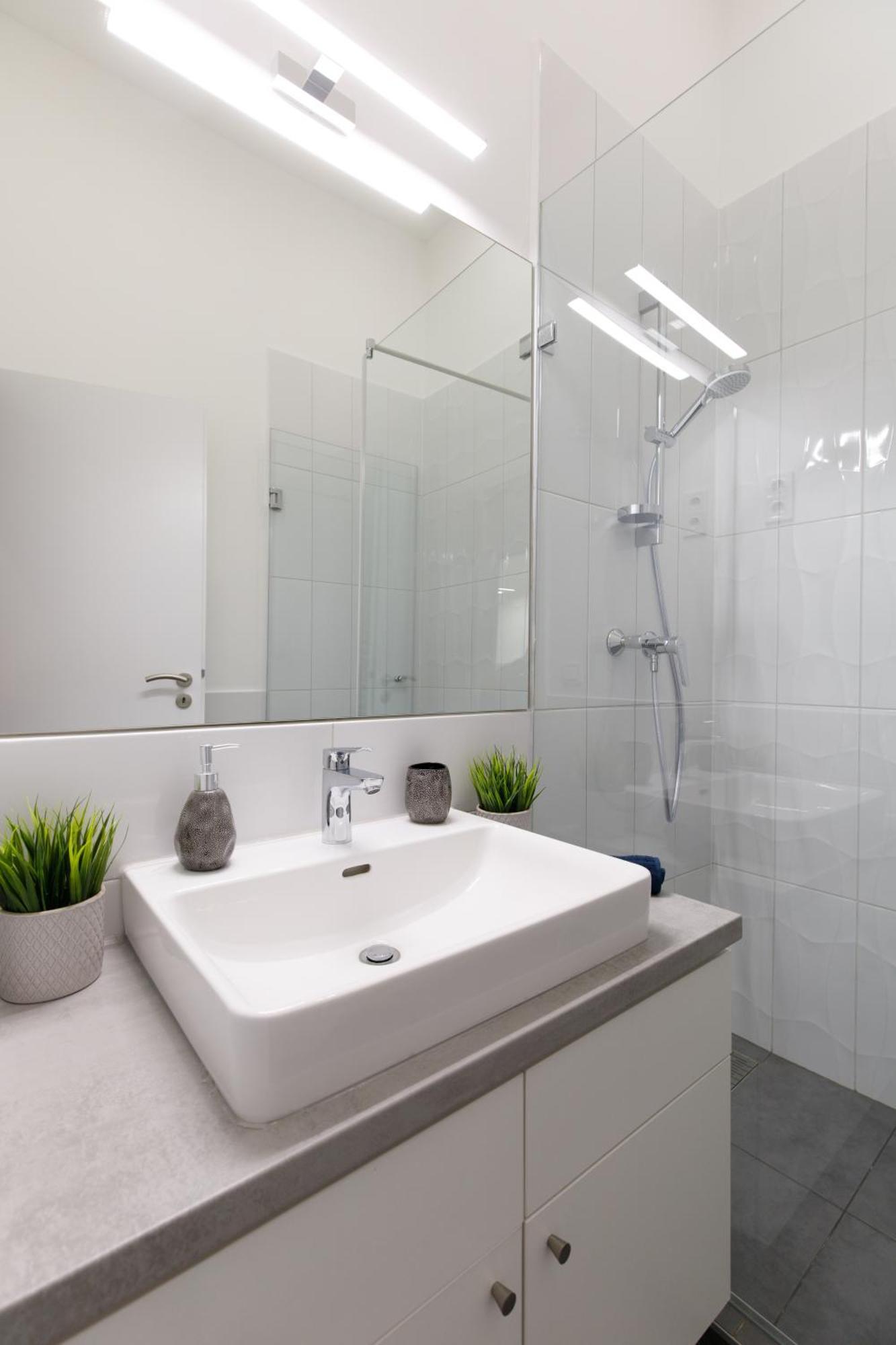Central City Apt In The Jewish Quarter With Free Parking Budapest Luaran gambar